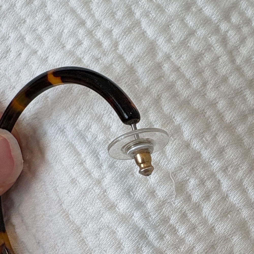 Tortoise Shell Hoop Earrings - Picture 3 of 3